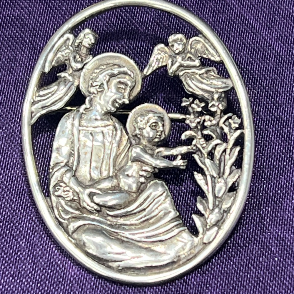 Sterling Silver 925 Brooch Madonna and child